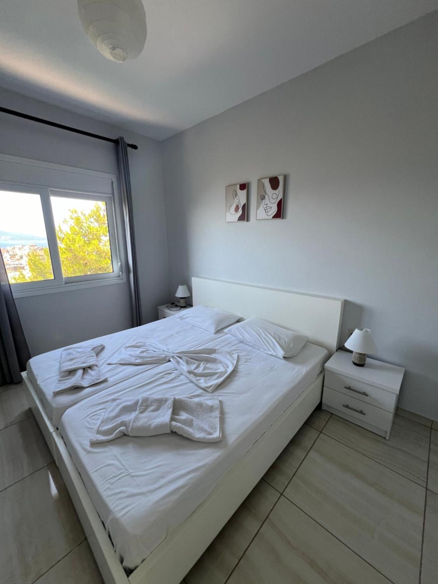 Apartments Eri Sarandë Exteriör bild